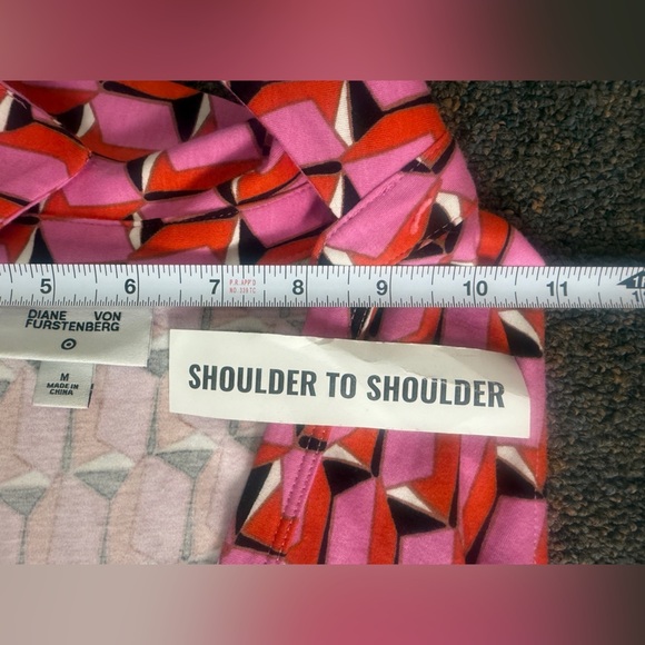 Diane Von Furstenberg Target Collared Sleeveless Pink Geo Jumpsuit Size Med. - Picture 4 of 9